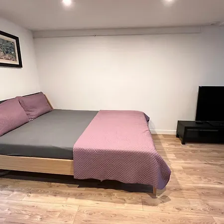 Agreable Calme Et Moderne Proche Paris Et Arena Defense * Colombes (Hauts-de-Seine)
